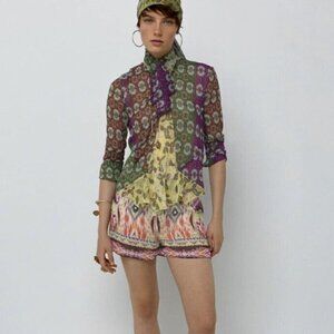 Zara NWT RARE Multicolor Printed Blouse With Bow Tie and Beaded Tassels Sz Small